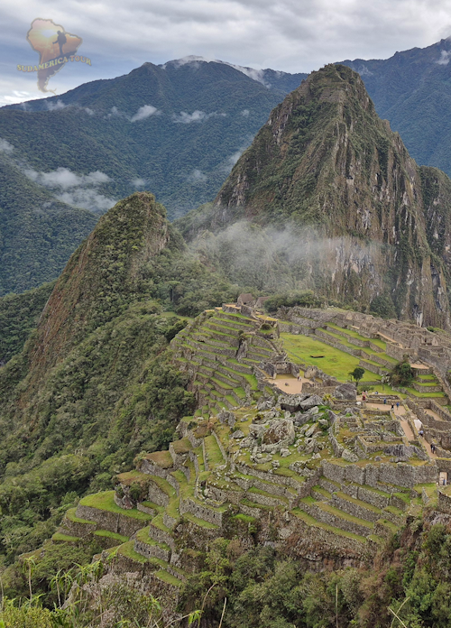 Magical Peru (Best Seller)